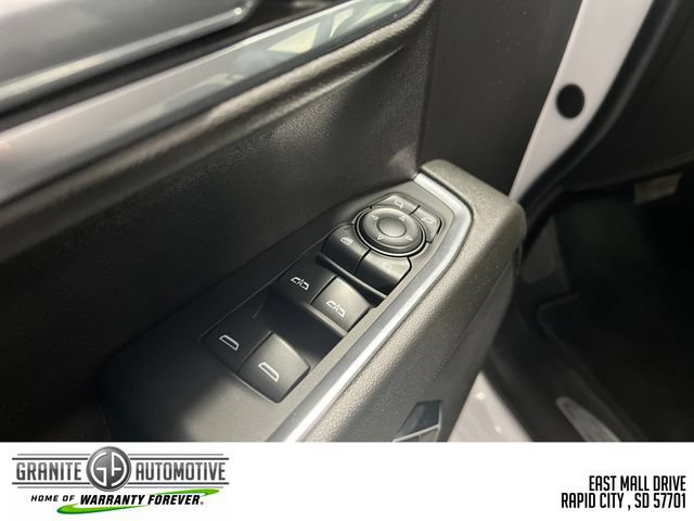 Used 2024 GMC Sierra 1500 SLT AWD/4WD image 11