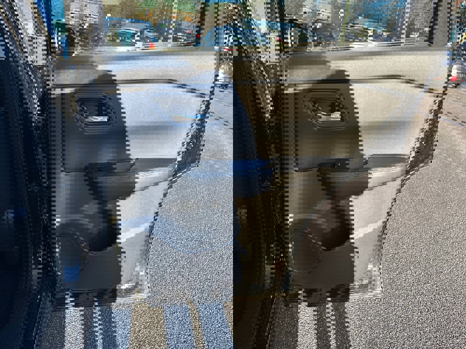 Used 2024 Nissan Rogue SV image 16