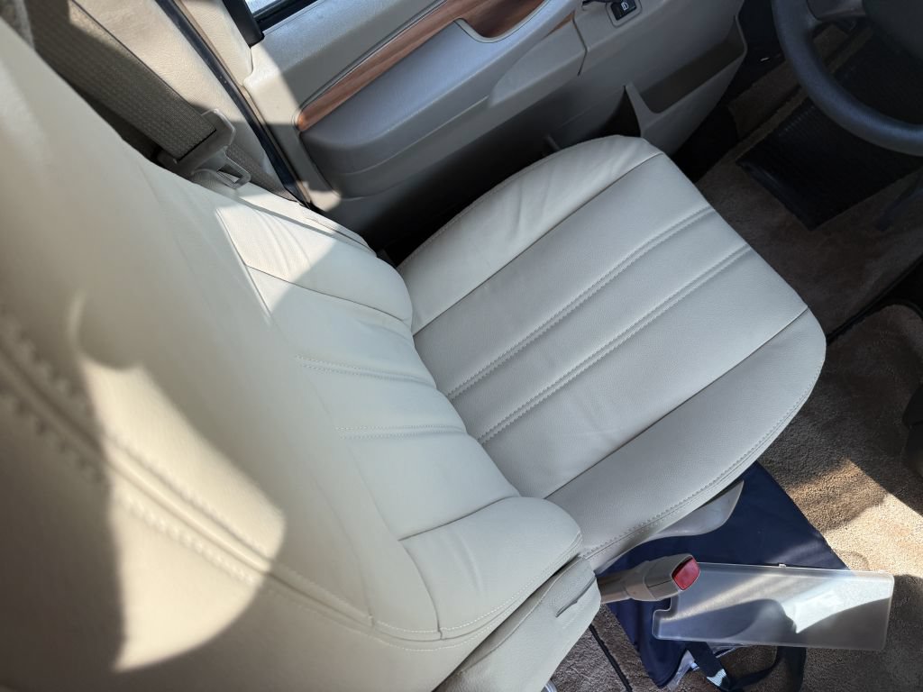 Used 2012 Chevrolet Express 3500 Extended w/ Power Package RWD image 39