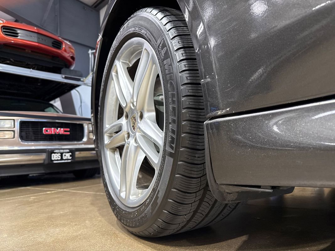 Used 2013 Porsche Panamera 4S image 30