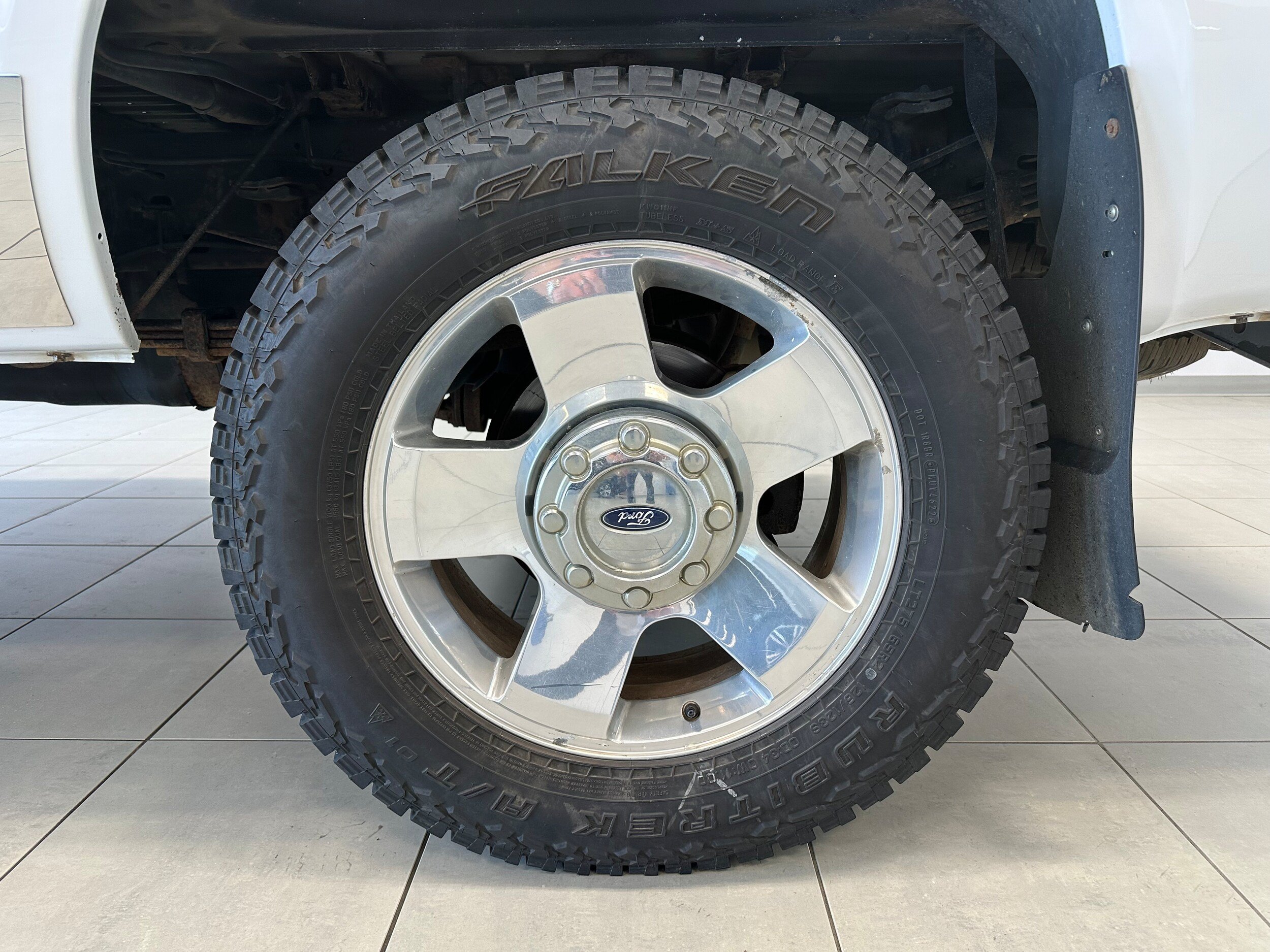 Used 2009 Ford F350 Lariat AWD/4WD image 8
