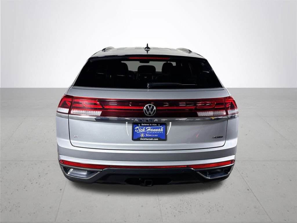 Certified 2025 Volkswagen Atlas Cross Sport SE image 7