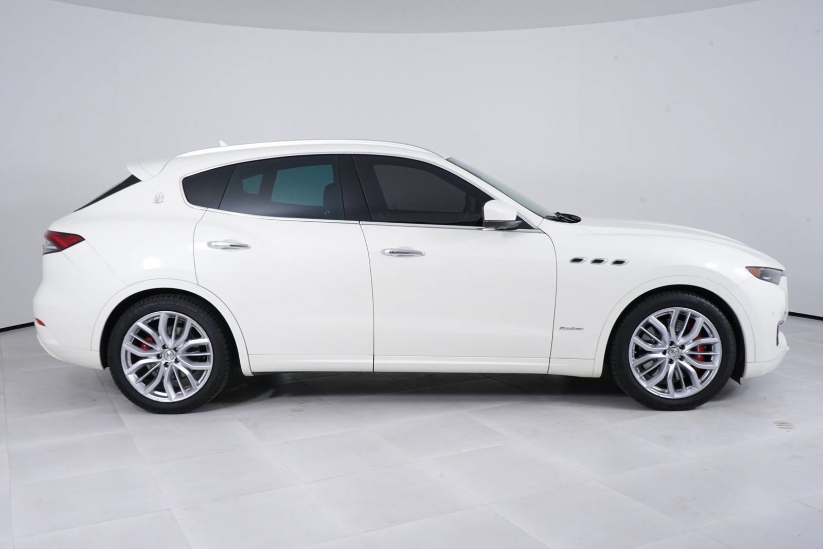 Used 2021 Maserati Levante S GranLusso AWD/4WD image 8