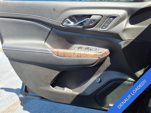 Used 2021 GMC Acadia Denali w/ Denali Technology Package FWD image 18