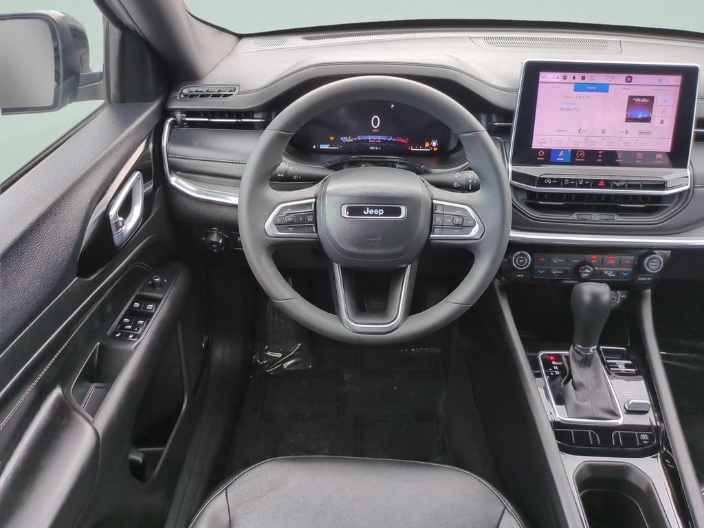 Used 2023 Jeep Compass High Altitude AWD/4WD image 12