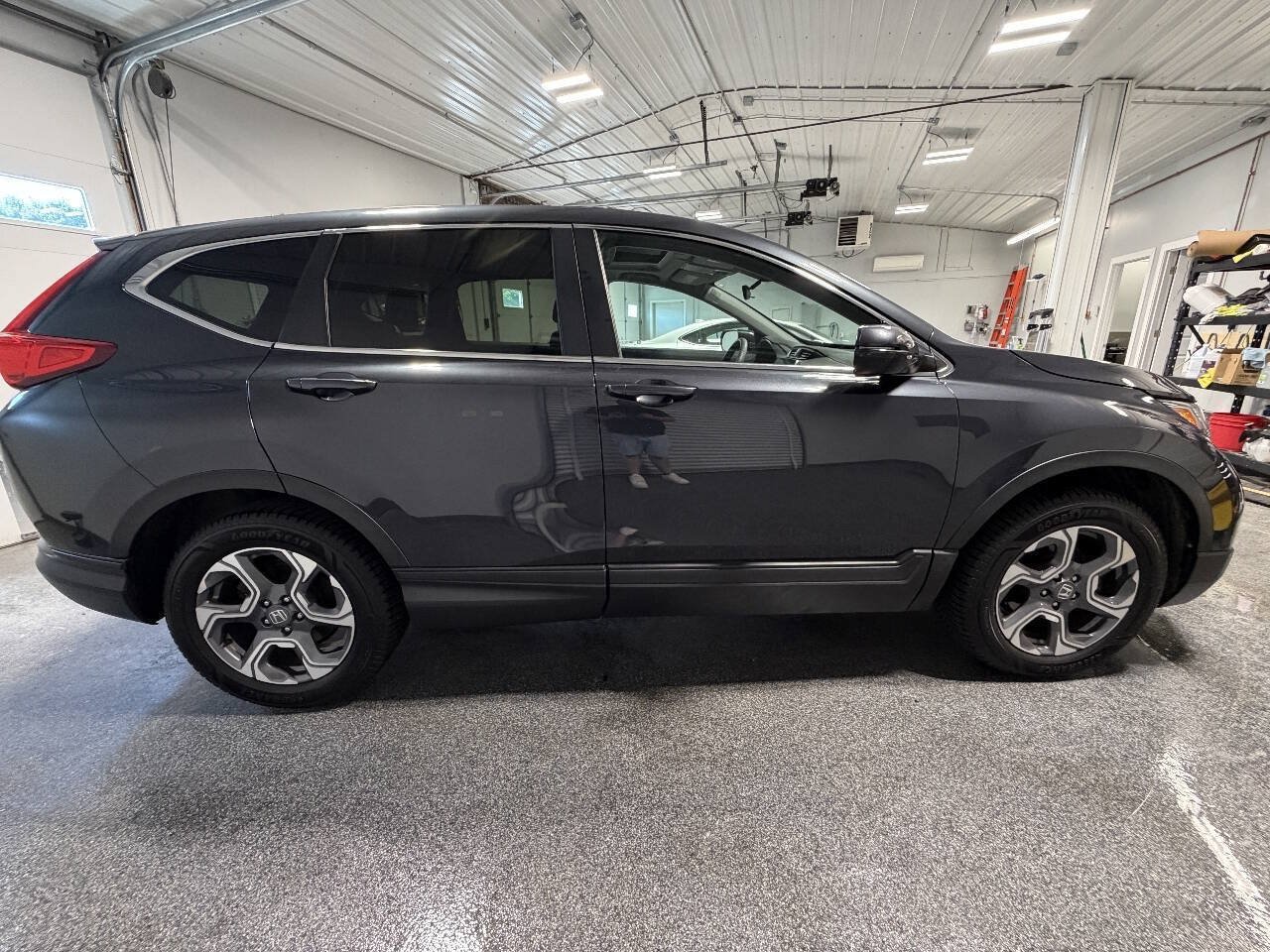 Used 2017 Honda CR-V EX image 7