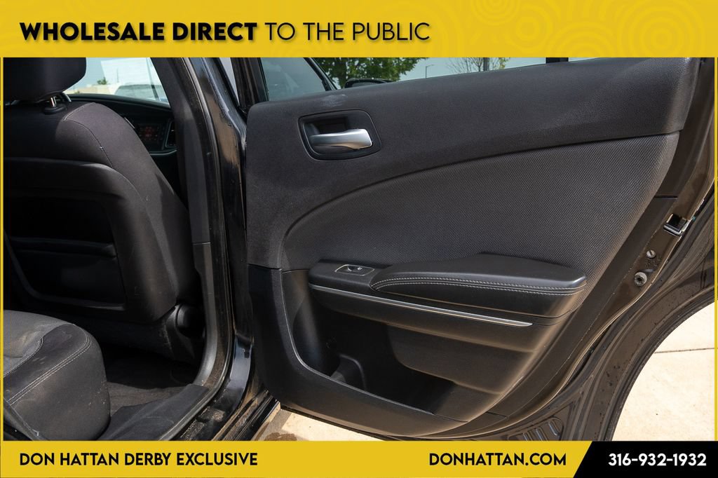 Used 2015 Dodge Charger SE w/ Popular Equipment Group RWD image 21