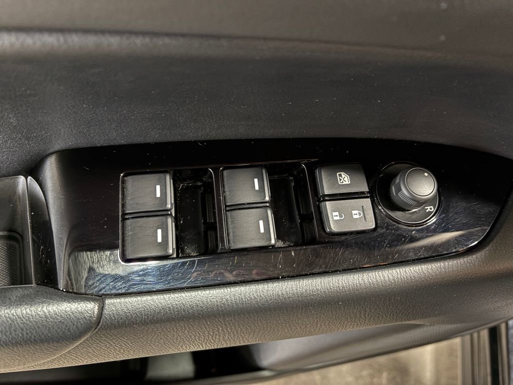 Used 2025 MAZDA CX-5 AWD 2.5 S w/ Preferred Package image 16