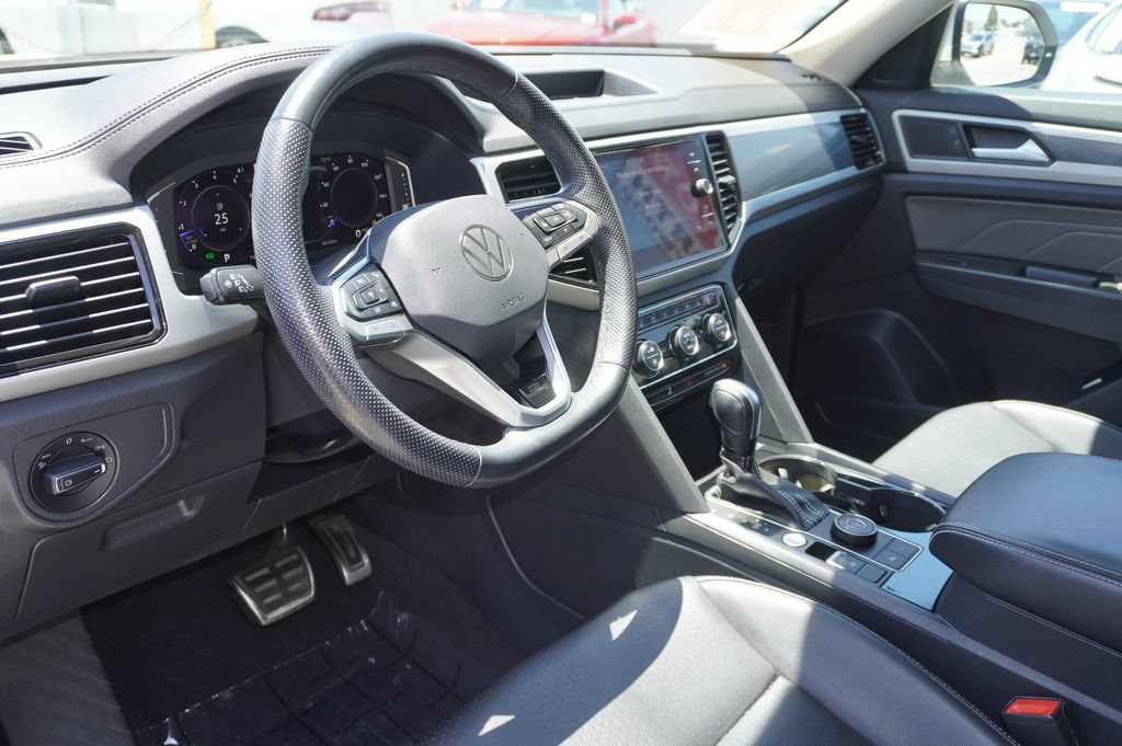 Used 2022 Volkswagen Atlas SEL R-Line AWD/4WD image 15