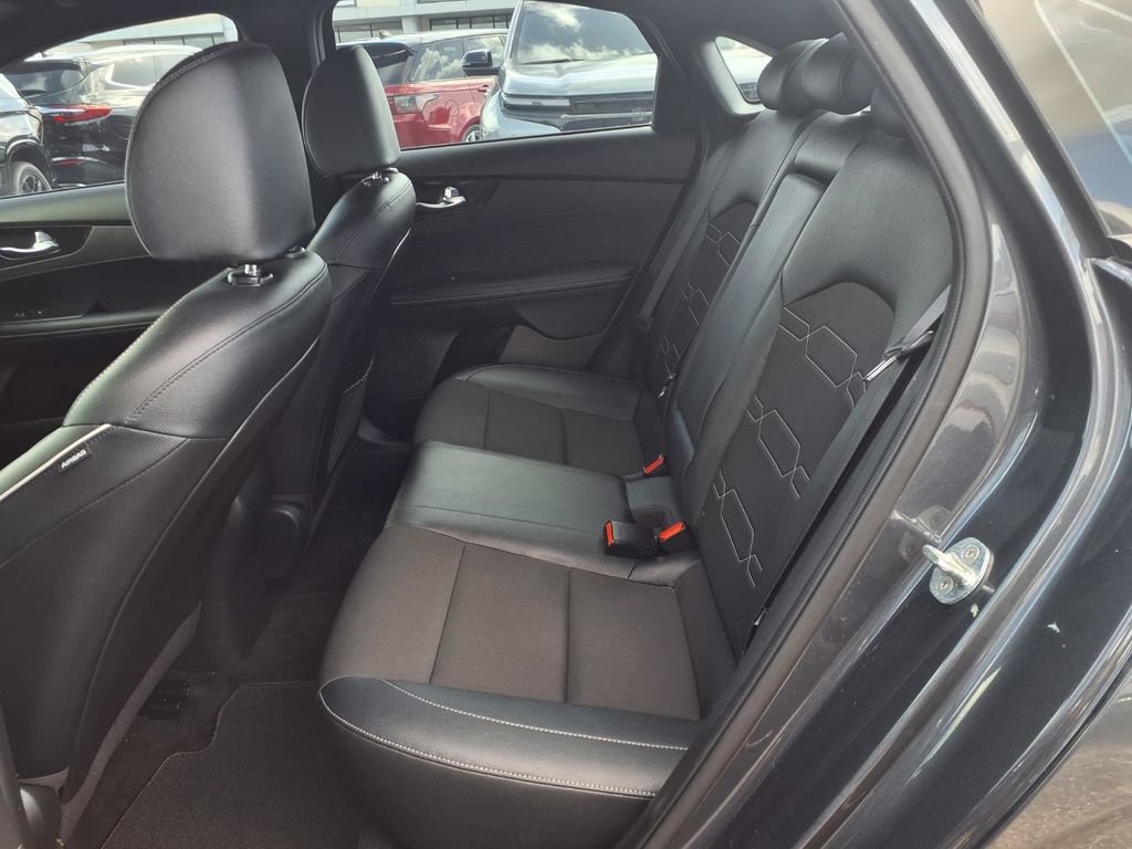 Used 2021 Kia Forte GT-Line FWD image 17