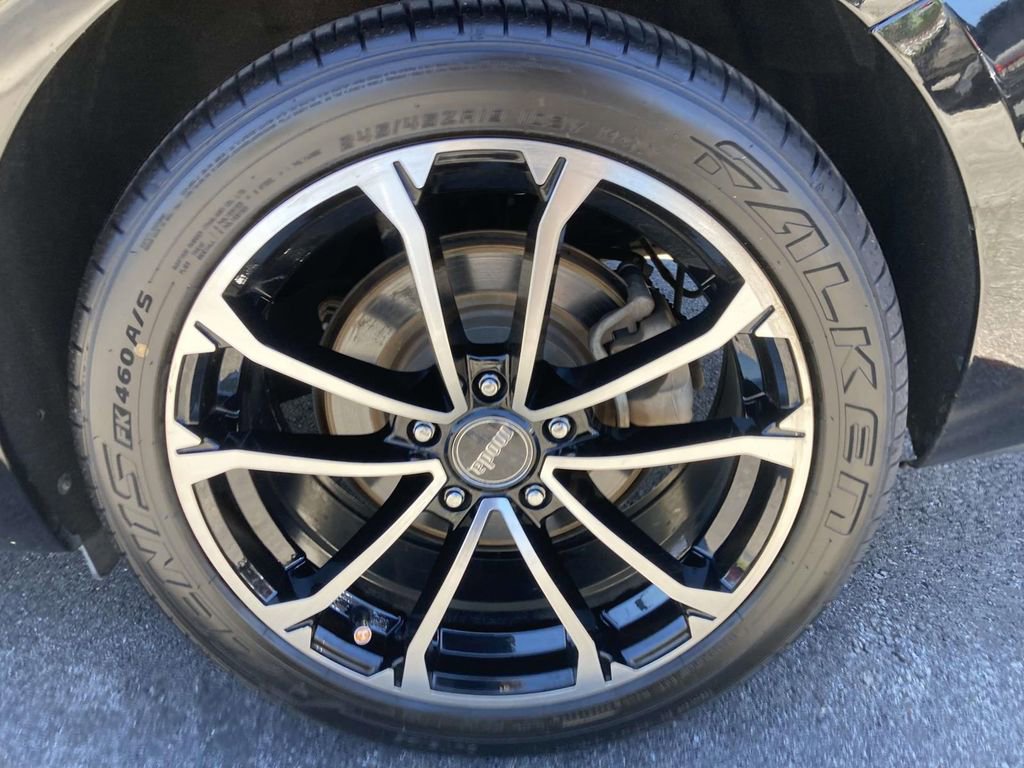 Used 2017 Chevrolet Impala Premier FWD image 13