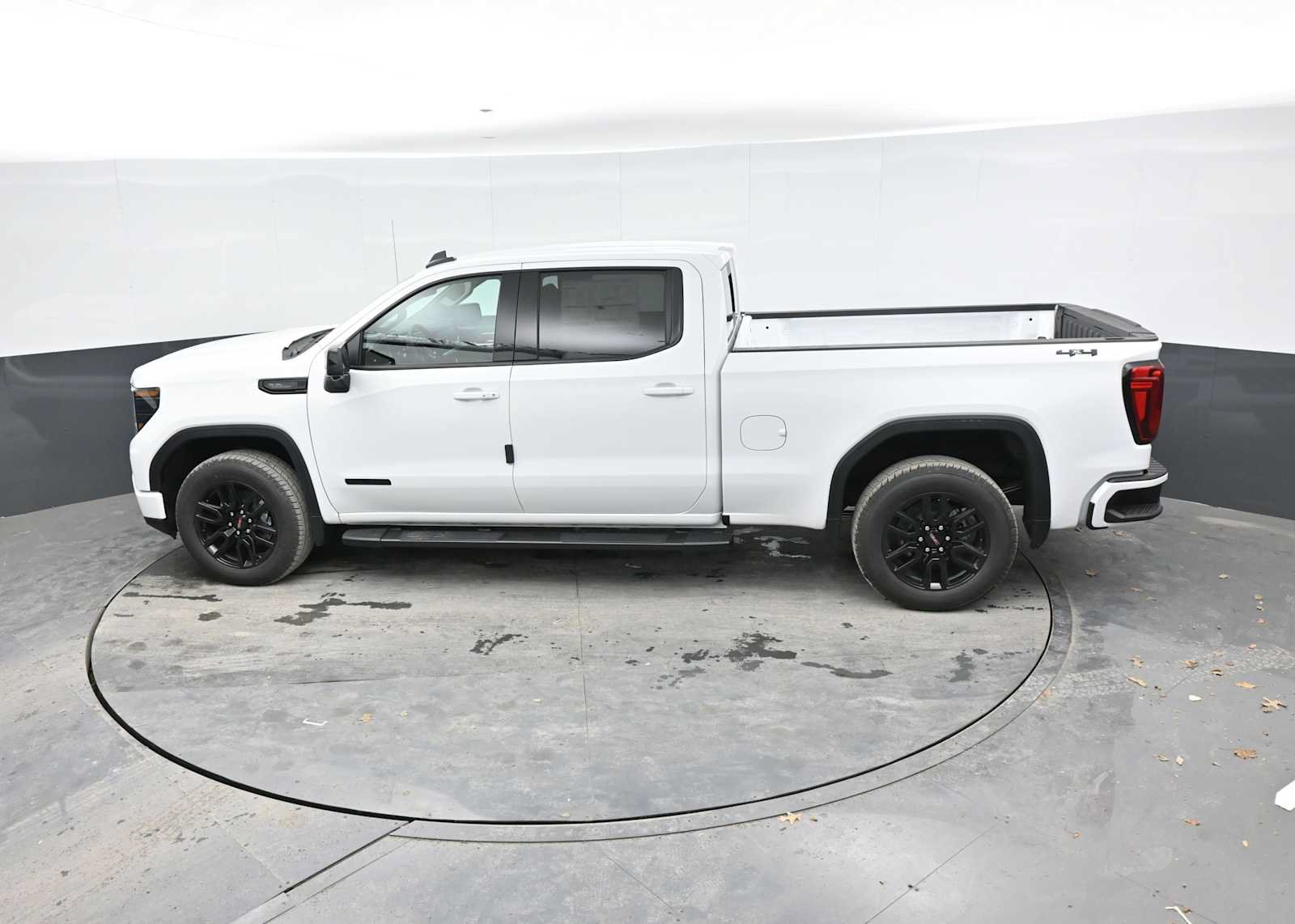 New 2026 GMC Sierra 1500 Elevation w/ Preferred Package AWD/4WD image 28