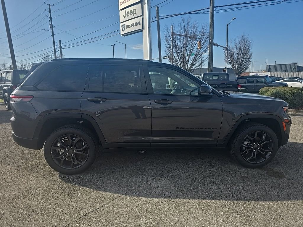 New 2025 Jeep Grand Cherokee Limited image 2