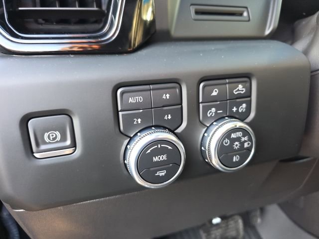 Used 2023 GMC Sierra 1500 AT4 w/ AT4 Premium Package image 19