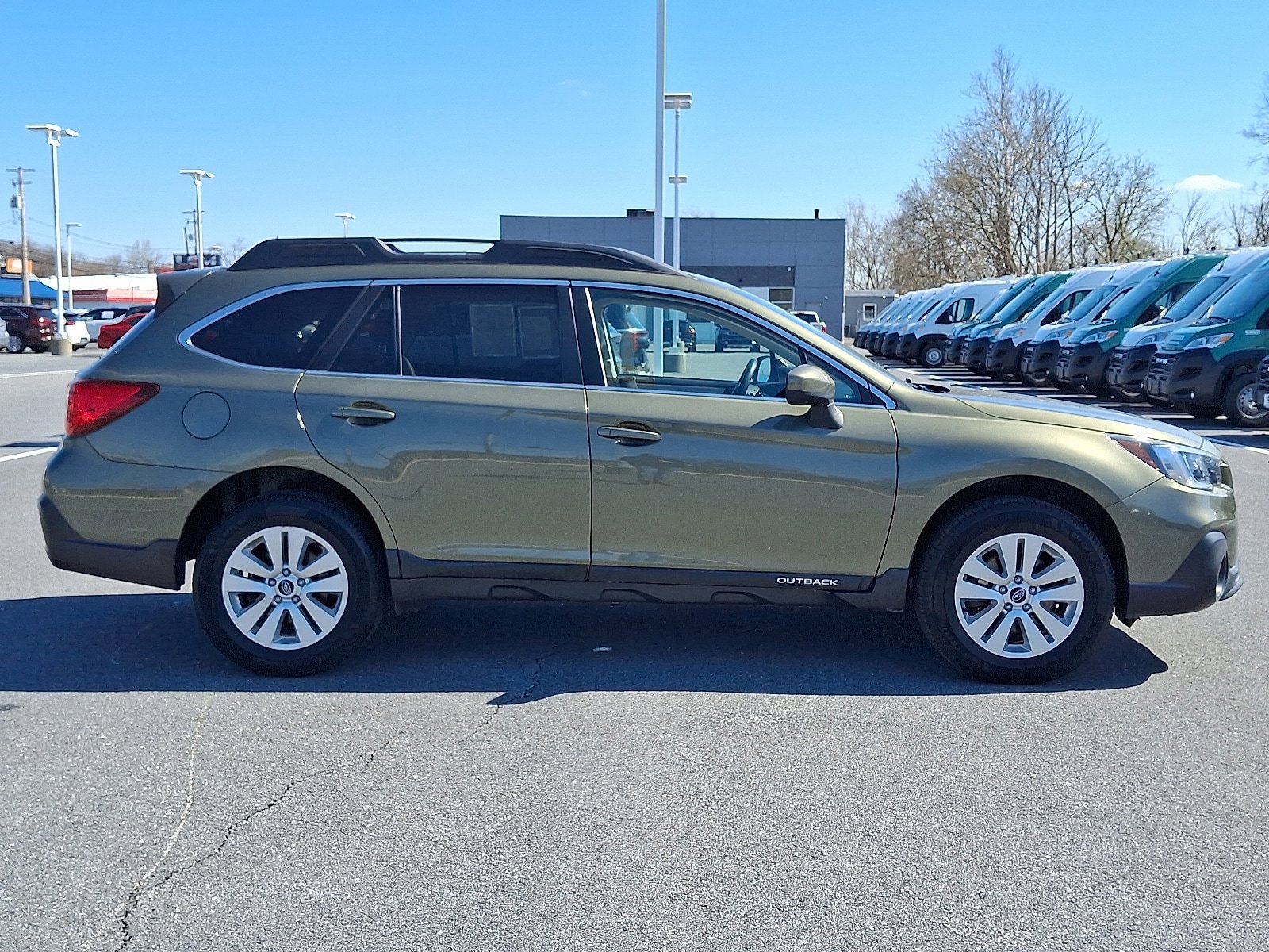 Used 2019 Subaru Outback 2.5i Premium image 4
