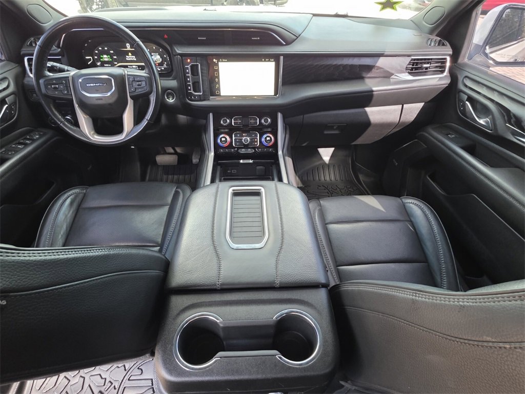 Used 2023 GMC Yukon Denali image 4