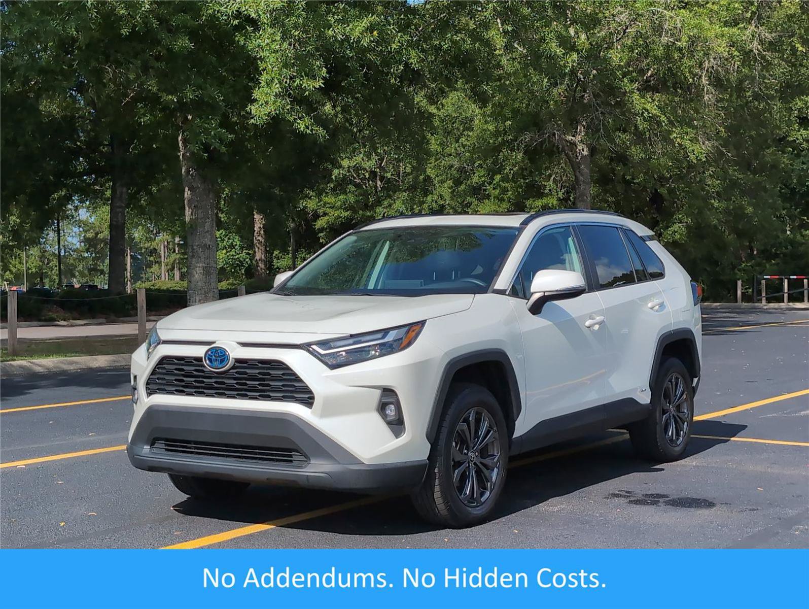 Used 2022 Toyota RAV4 XLE Premium AWD/4WD image 1