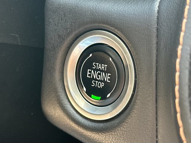 Certified 2024 GMC Yukon AT4 w/ AT4 Premium Package AWD/4WD image 39