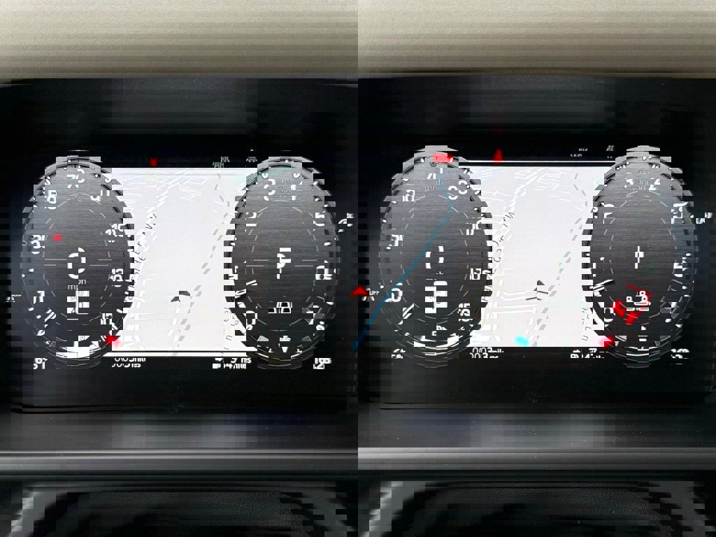 New 2026 Land Rover Defender 110 X-Dynamic SE image 31