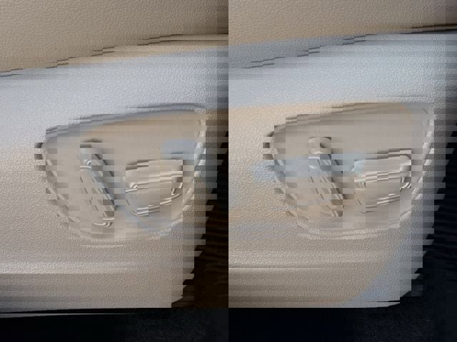 Used 2023 Toyota Highlander XLE image 33