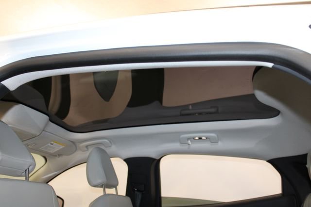 Used 2022 Ford Mustang Mach-E Premium w/ Ice White Appearance Package image 12