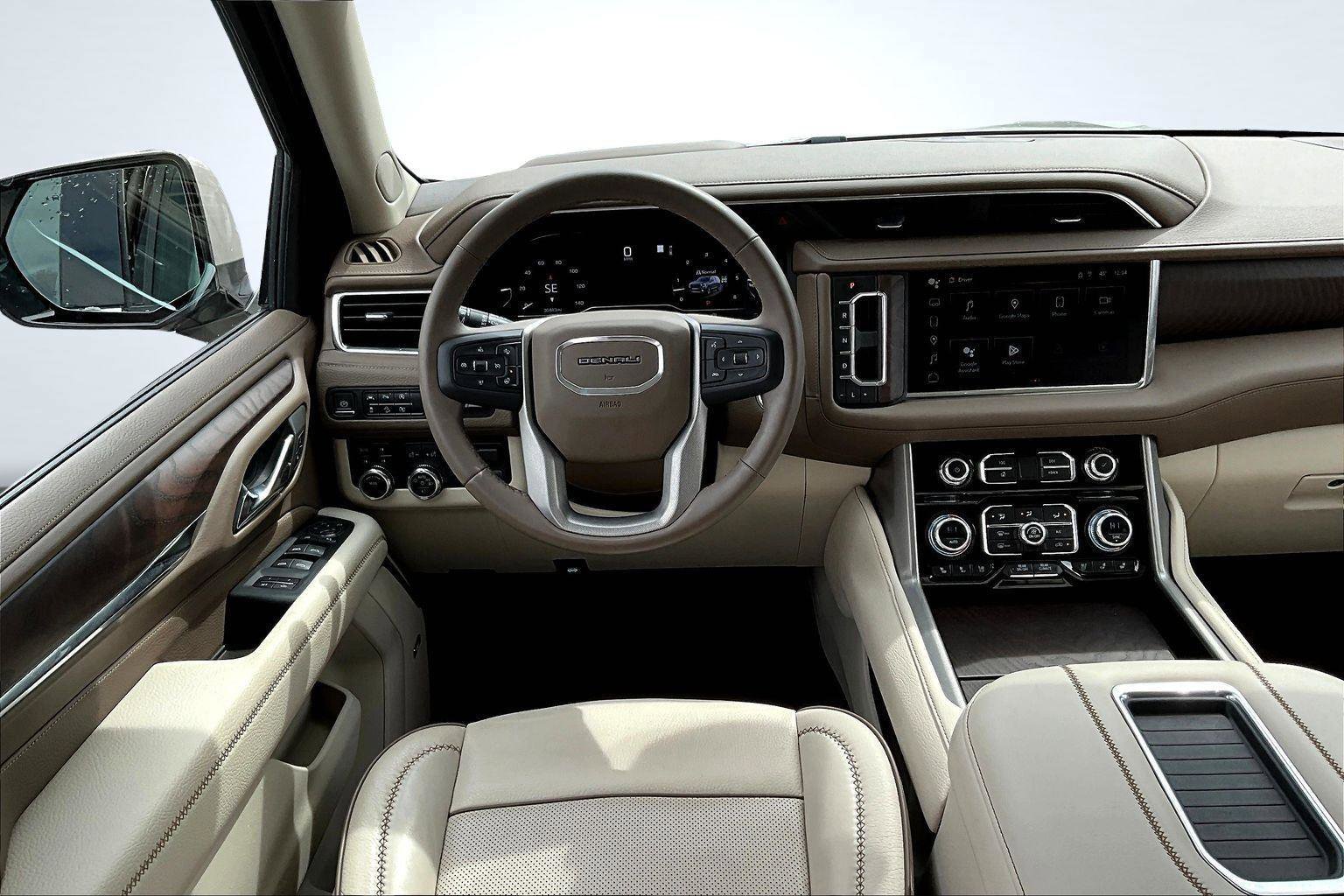 Used 2023 GMC Yukon Denali w/ Max Trailering Package AWD/4WD image 6