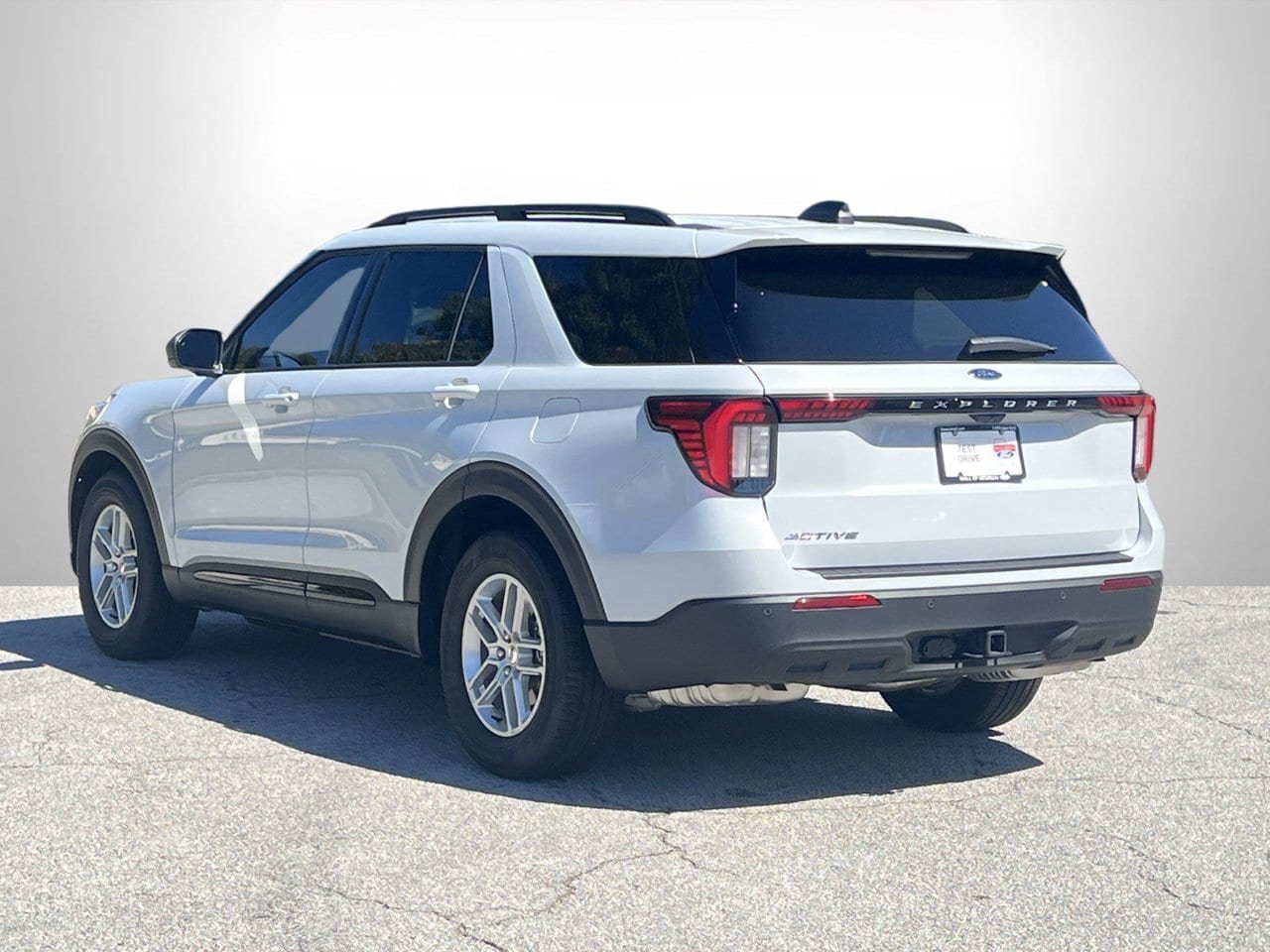 New 2026 Ford Explorer Active RWD image 21