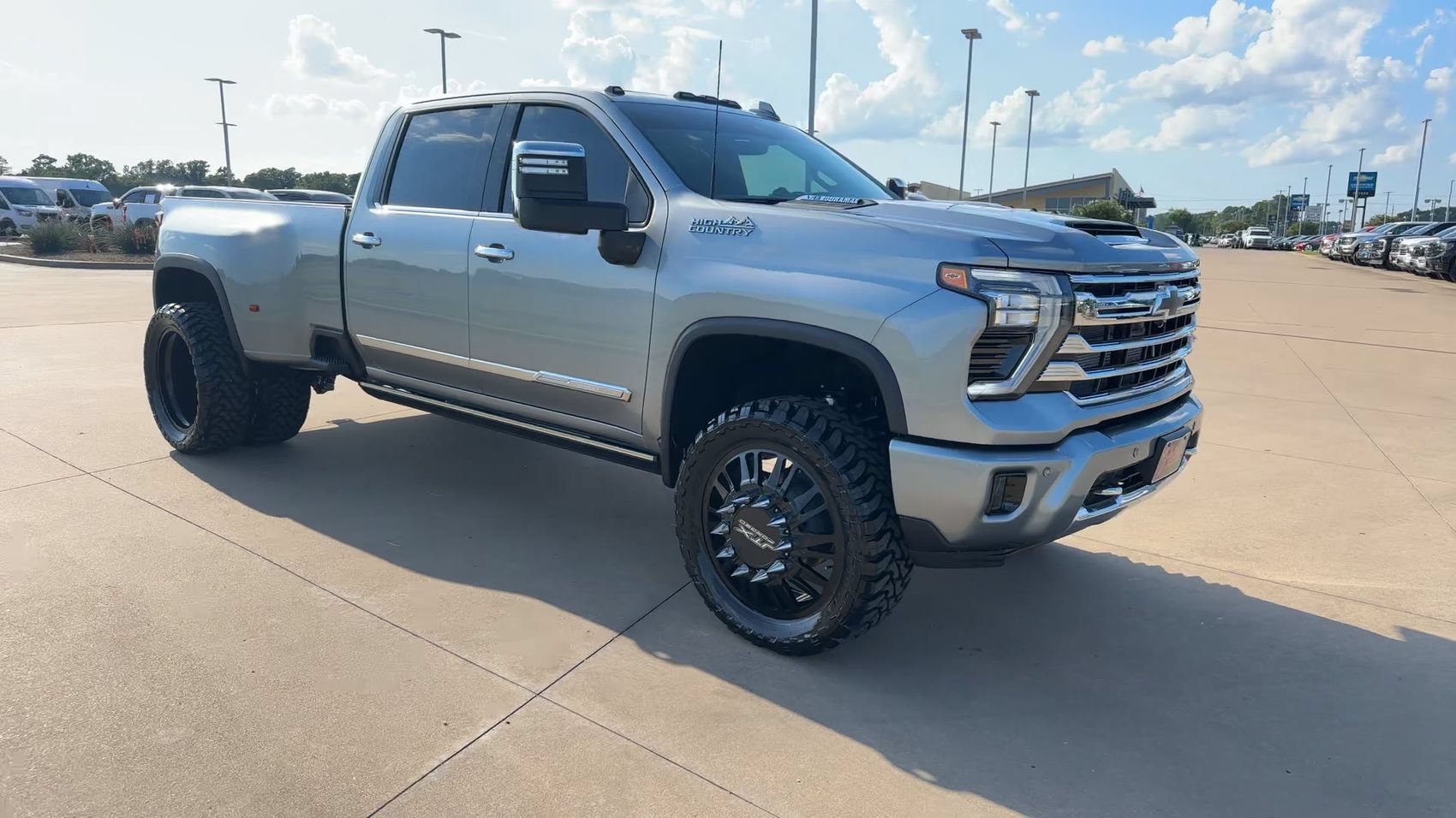 New 2026 Chevrolet Silverado 3500 High Country w/ Technology Package AWD/4WD image 3