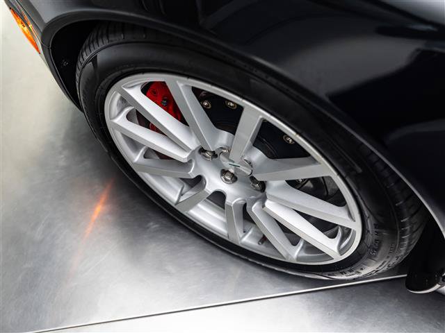 Used 2006 Aston Martin Vanquish S RWD image 8