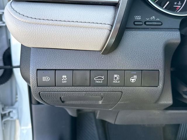 Used 2023 Toyota Camry XLE image 27