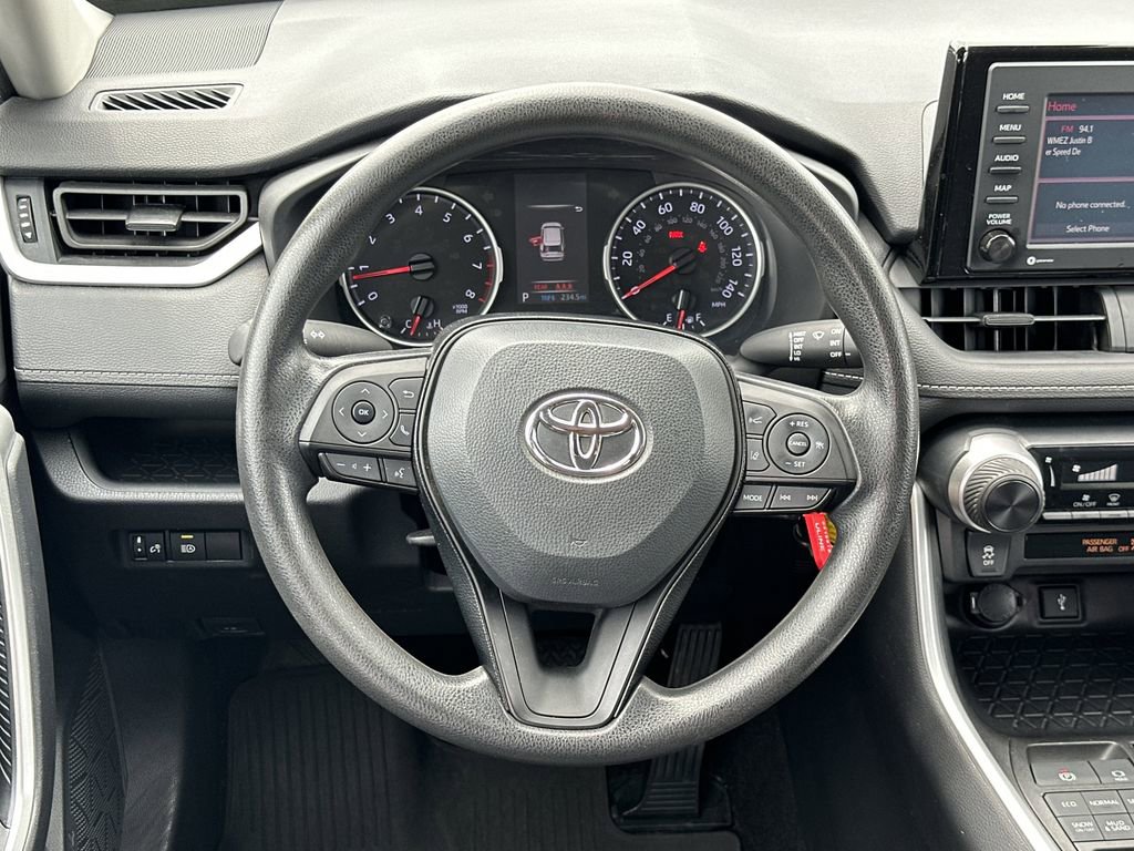 Used 2021 Toyota RAV4 LE AWD/4WD image 13