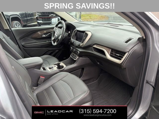 Used 2023 GMC Terrain Denali w/ Denali Premium Package image 11
