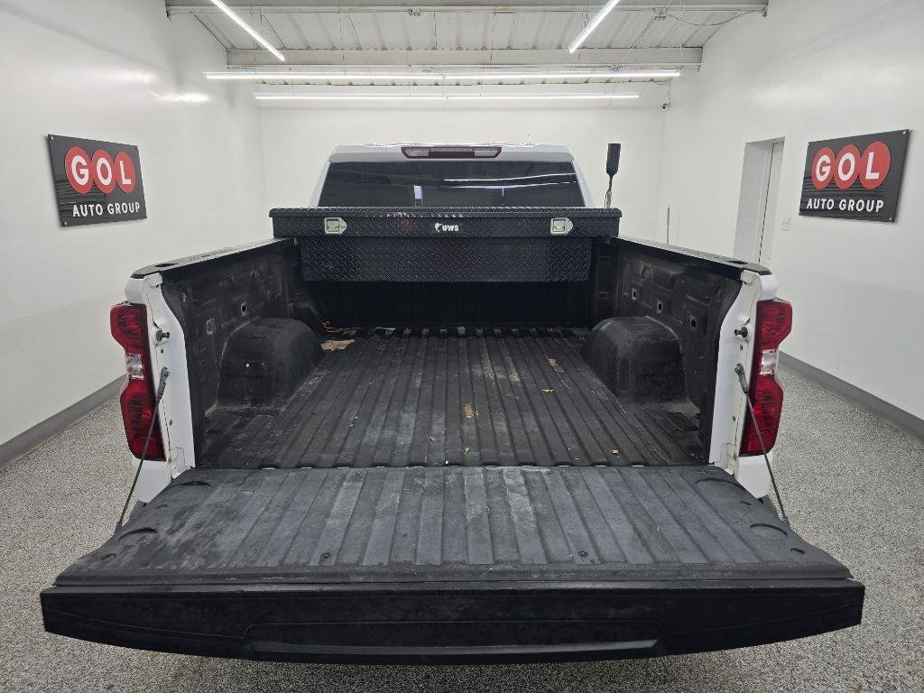 Used 2023 Chevrolet Silverado 1500 W/T w/ WT Convenience Package AWD/4WD image 6