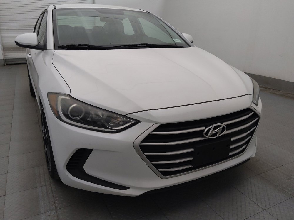 Used 2017 Hyundai Elantra SE FWD image 13