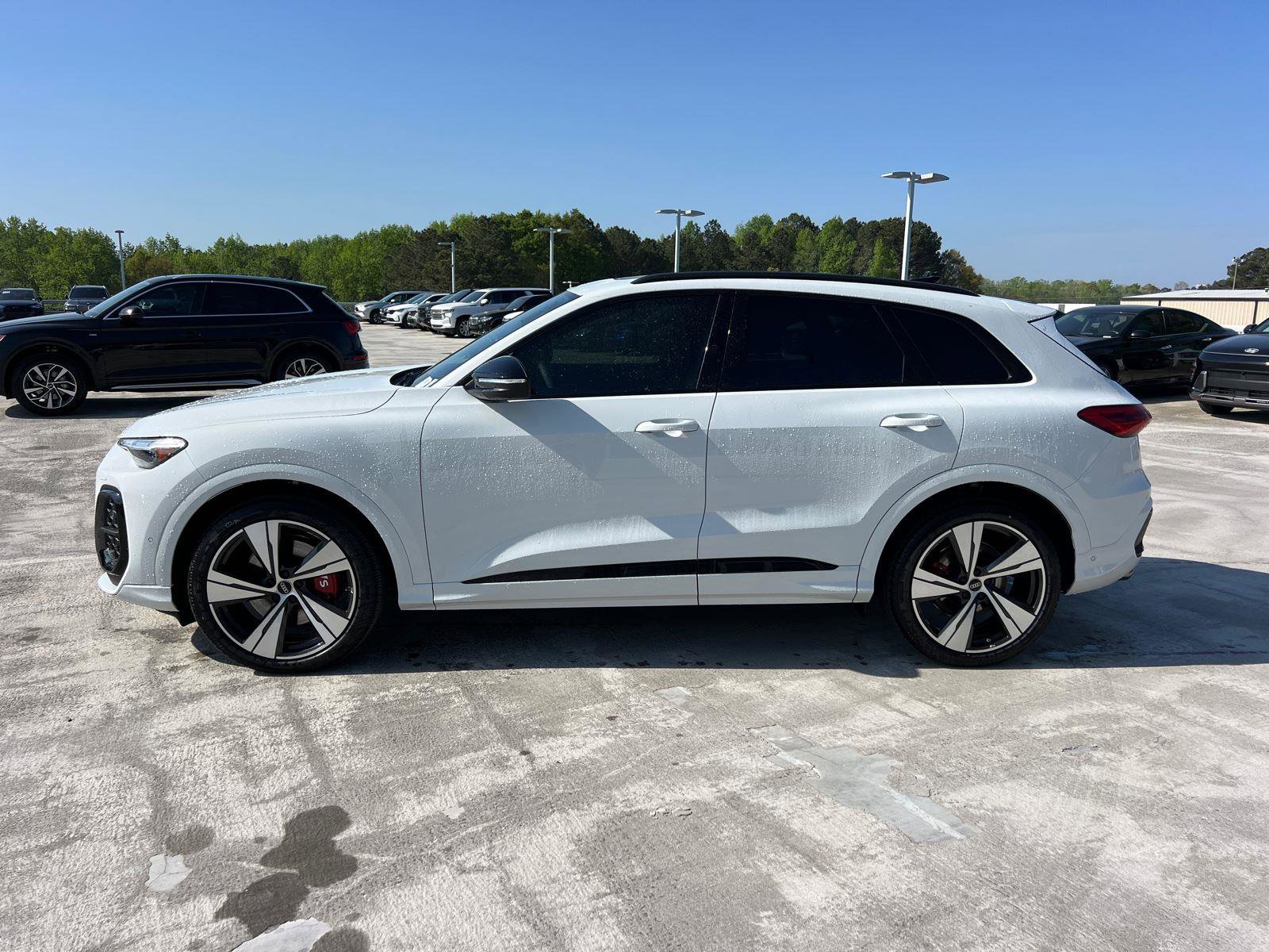 New 2025 Audi SQ5 Premium Plus AWD/4WD image 8