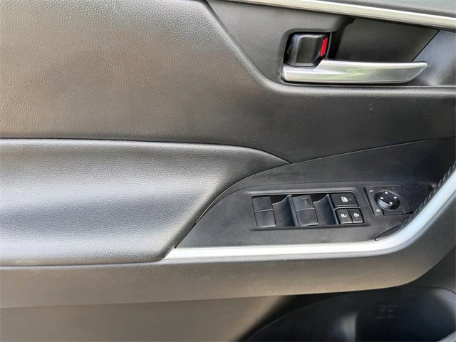 Used 2021 Toyota RAV4 XLE image 15