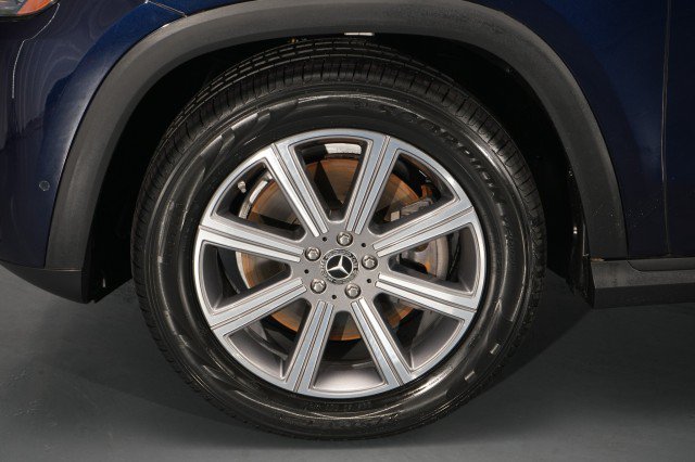 Used 2021 Mercedes-Benz GLS 450 4MATIC image 24