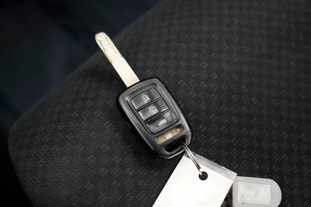 Used 2015 Honda CR-V LX image 51