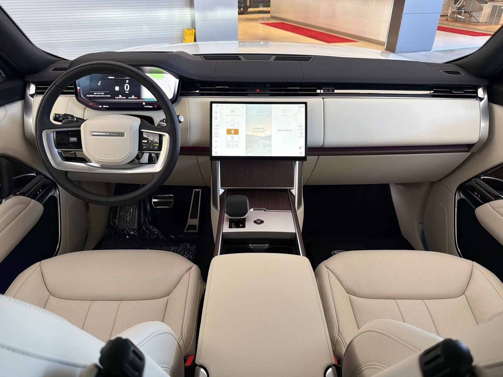 New 2026 Land Rover Range Rover SE AWD/4WD image 17
