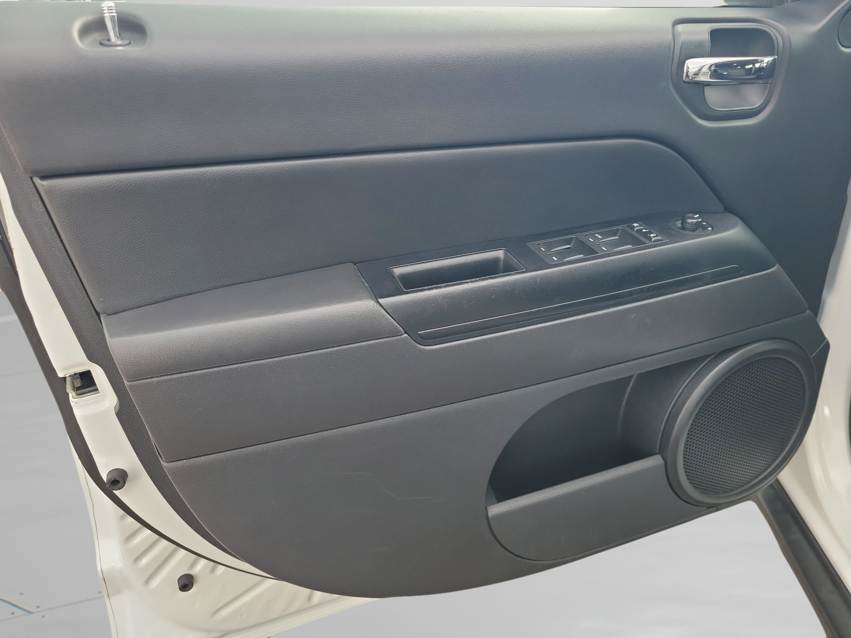 Used 2016 Jeep Compass Sport w/ Power Value Group FWD image 20