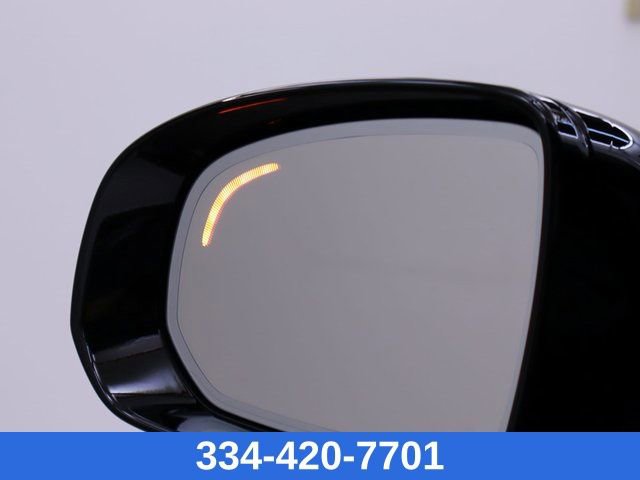 New 2024 Volvo XC60 T8 Plus w/ Climate Package image 34