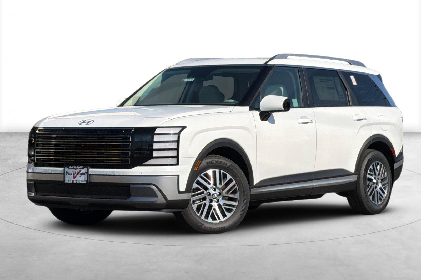 Used 2026 Hyundai Palisade SEL FWD image 2