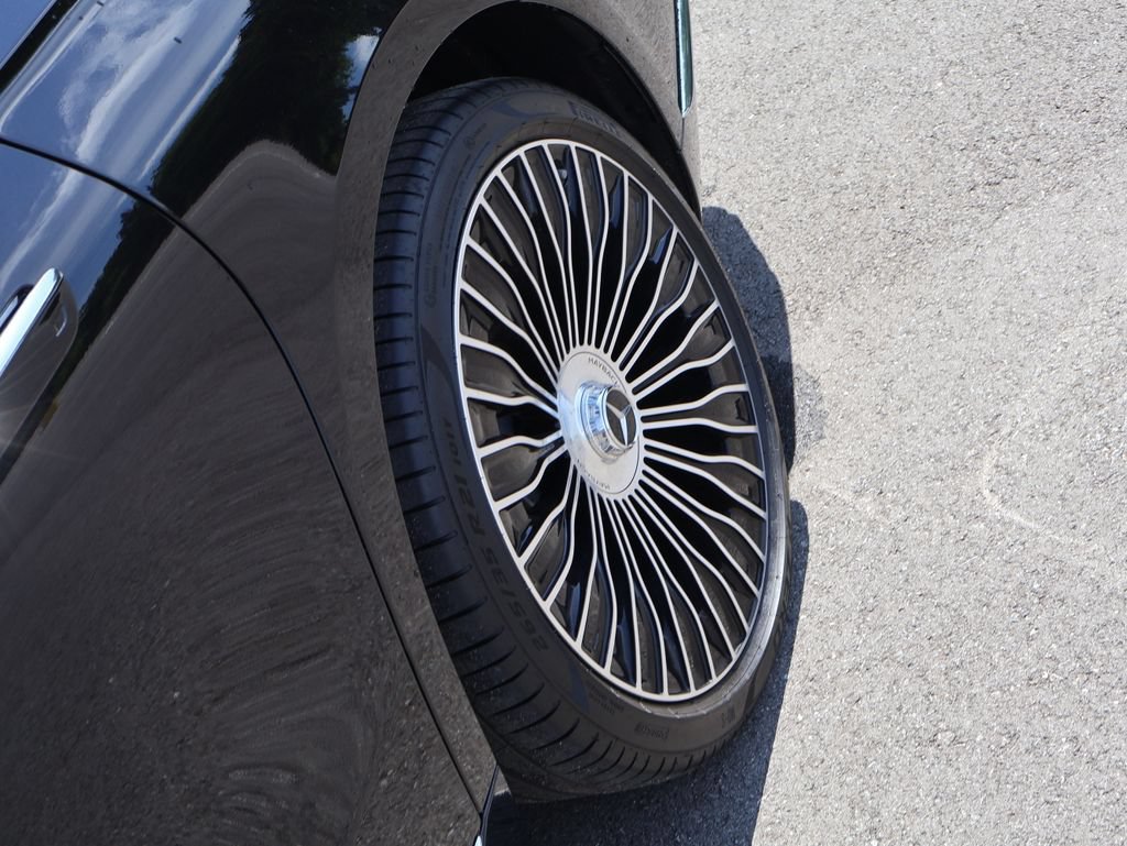 Certified 2024 Mercedes-Benz Maybach S 580 4MATIC image 45