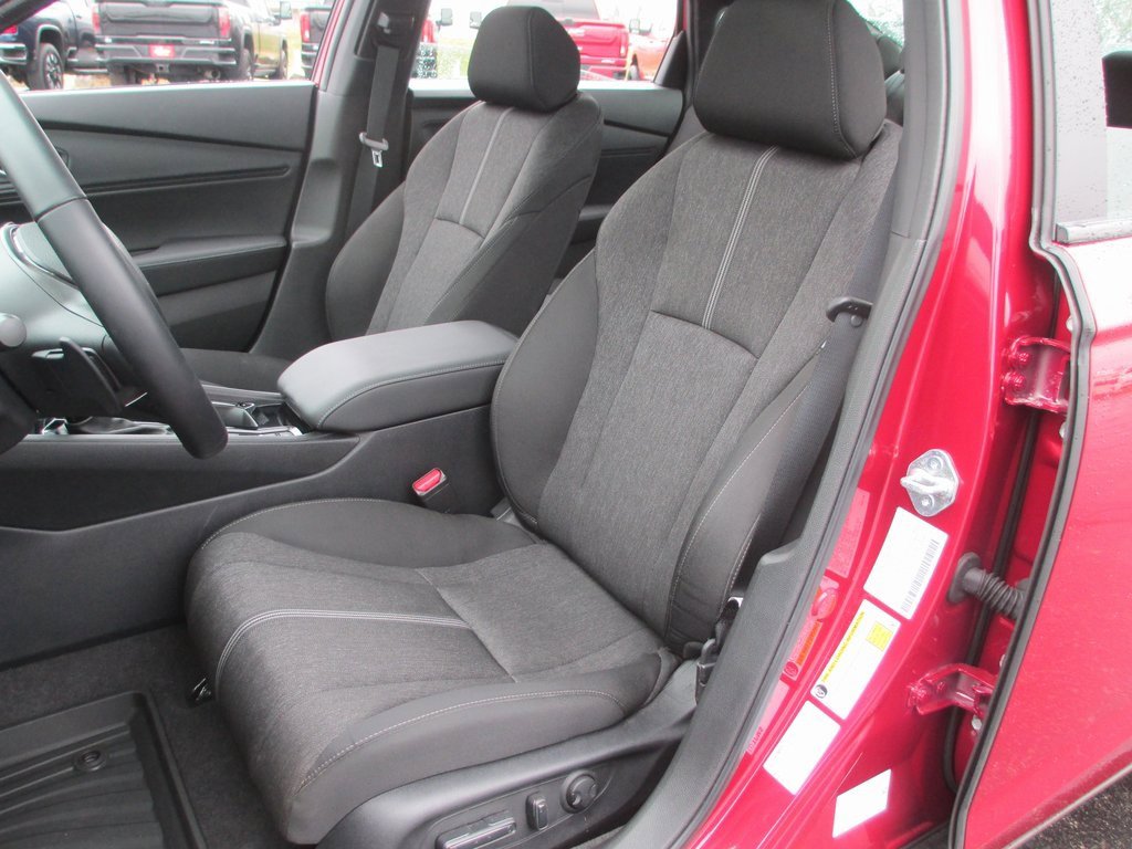 Used 2025 Honda Accord Sport image 15
