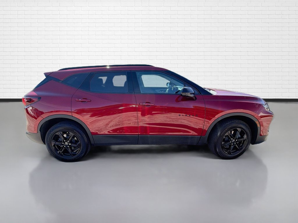 Used 2023 Chevrolet Blazer LT w/ Convenience Package FWD image 10
