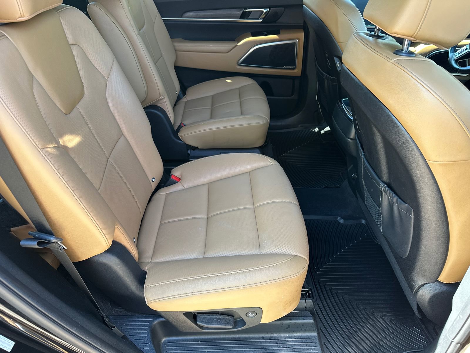 Used 2022 Kia Telluride SX w/ Towing Package image 13