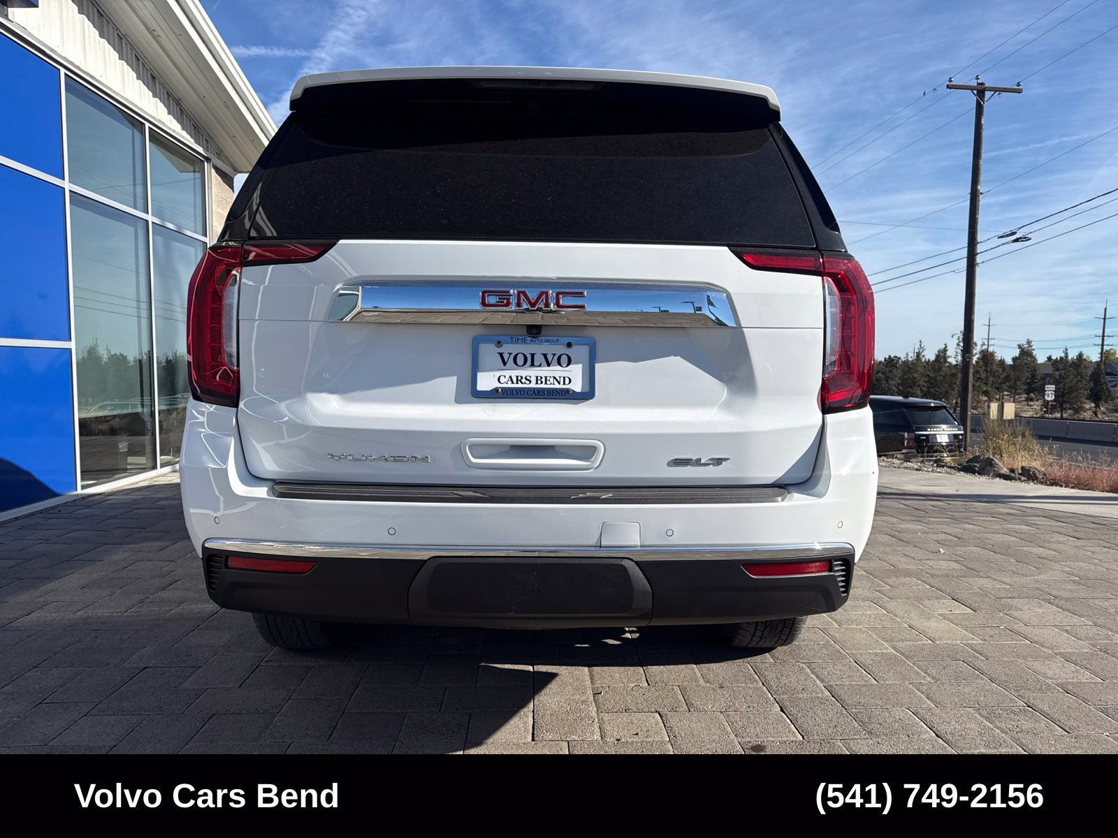 Used 2023 GMC Yukon SLT w/ SLT Premium Package AWD/4WD image 6