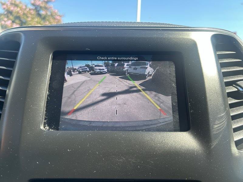 Used 2019 Jeep Cherokee Latitude Plus FWD image 16