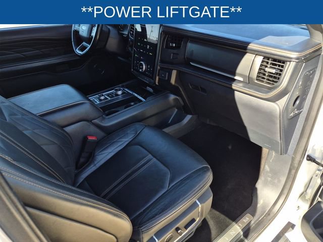 Used 2023 Ford Expedition Platinum image 11