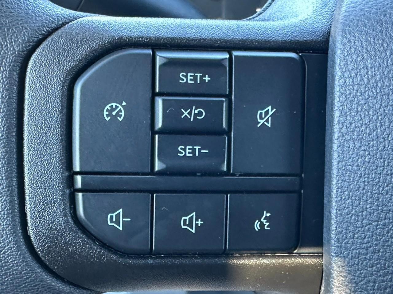 New 2026 Ford F250 XLT w/ FX4 Off-Road Package image 11